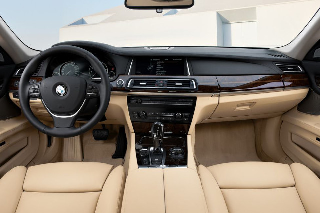 [تصویر:  2016-BMW-X4-M40i-7.jpg]